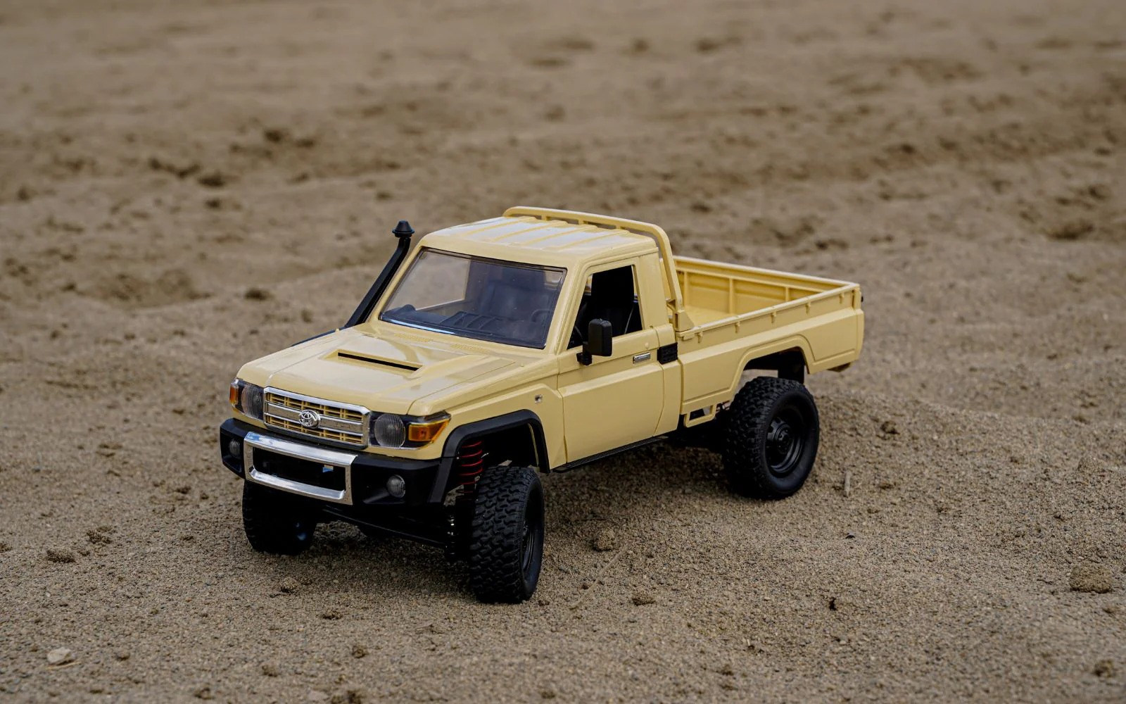 WPL JAPANMNモデル トヨタ ランドクルーザー79 1/12 アウトドア