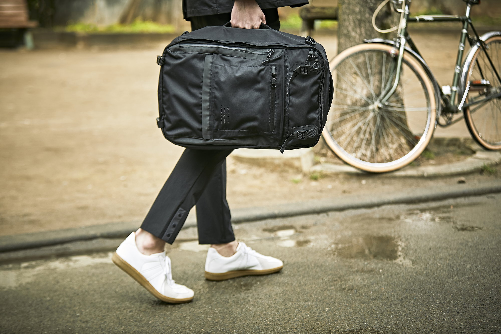 ビジネスバッグのシーン