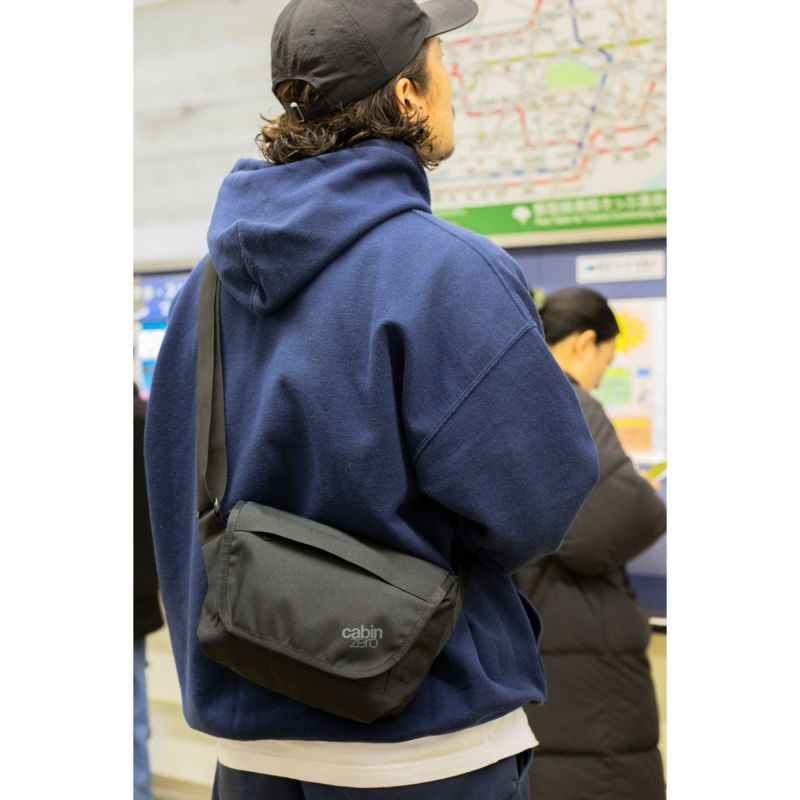 CABINZERO キャビンゼロ - 4L Flap Accessory | バッグ