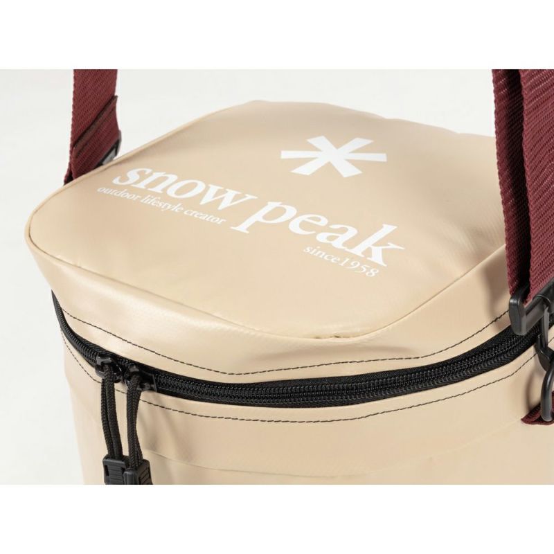 商店 Snow Peak スノーピーク ソフトクーラー１１ FP-111R キャンプ用品 クーラーボックス ソフトクーラー 小型 中型 10L〜30L  リットル 送料無料 agenda.renoveresthetic.com