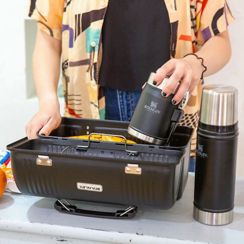 STANLEY 中型収納ケーススタンレーランチBOXソロキャンプ9.4リットル STANLEY 中型収納ケーススタンレーランチBOXソロキャンプ9.4