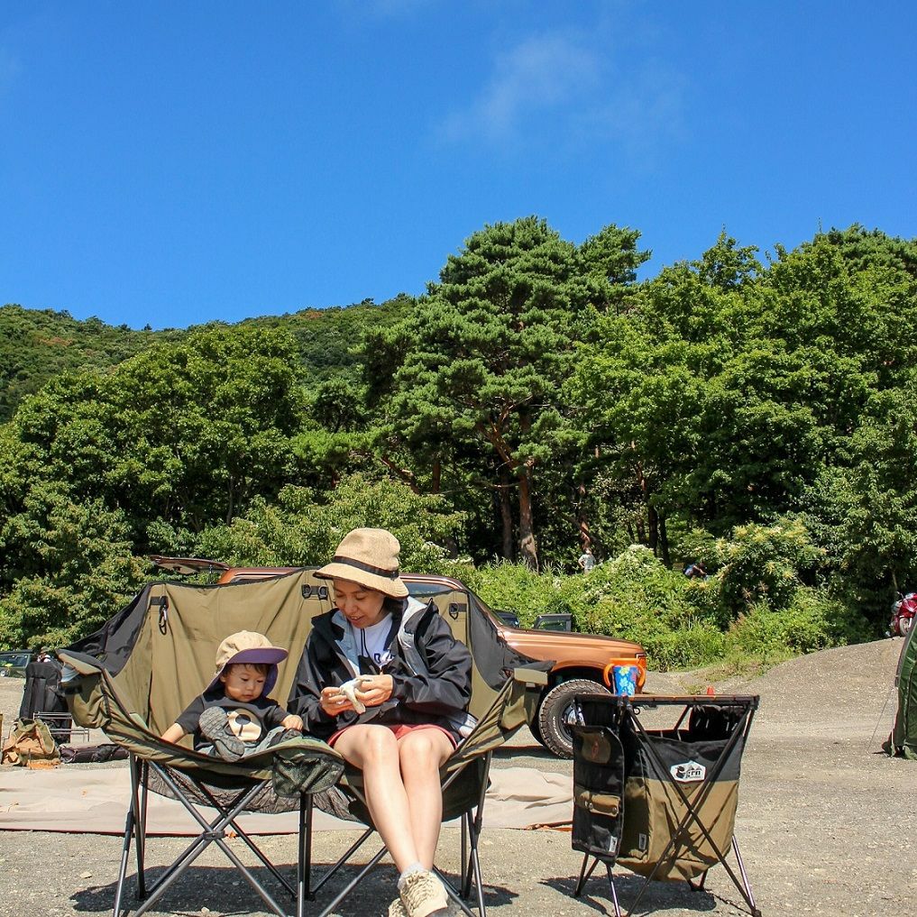 grn outdoor twin 珍しく chiar olive色 2人用チェア