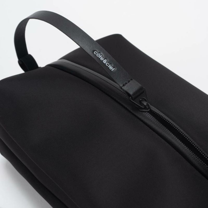 未使用級 現行モデル●コートエシエル Ens Sleek ボディバッグ 黒 cote&ciel コートエシエルEns Sleek Black | バッグ| バッグ