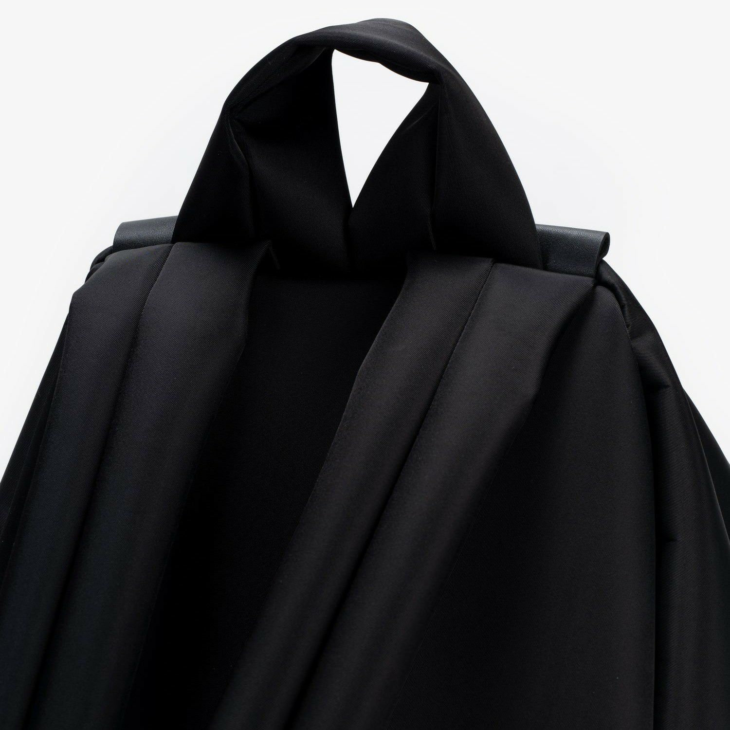 cote&ciel コートエシエルSava S Sleek Black | バッグ・ファッション