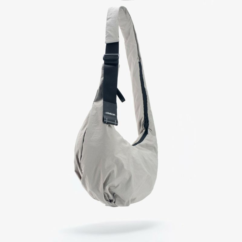 côte&ciel HYCO S KOMATSU BEIGE 中古美品 cote&ciel コートエシエルHyco S Smooth Light Grey | バッグ| バッグ