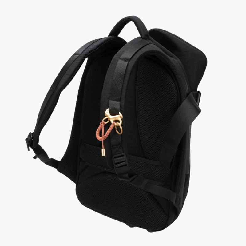 cote&ciel コートエシエルIsar M Round Carbon Black | バッグ| バッグ